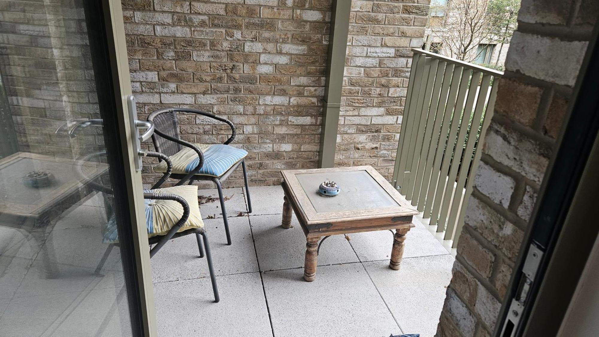 Gallions Reach - One Bed Flat Apartment *